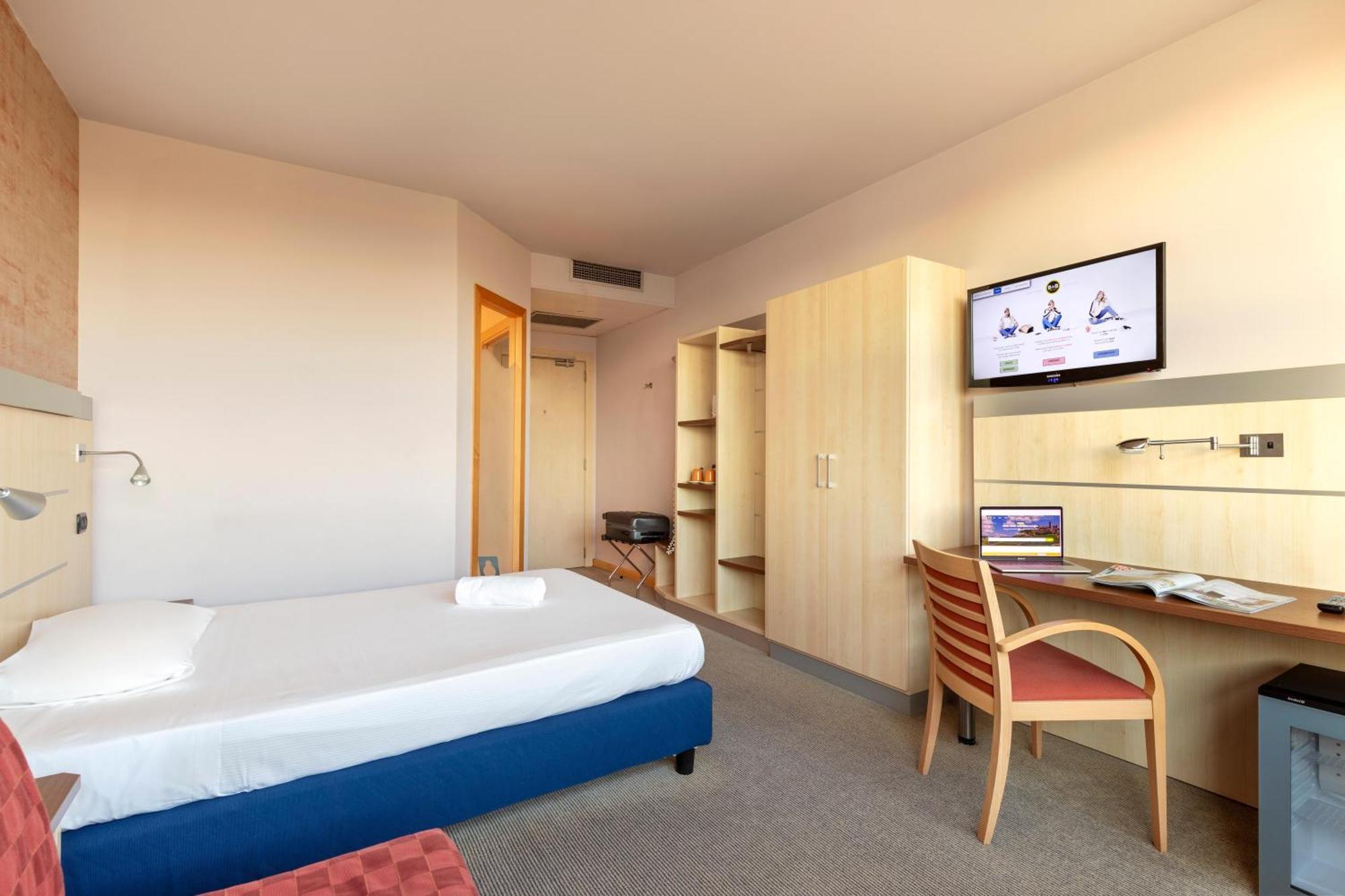 B&B Hotel Cherasco Langhe מראה חיצוני תמונה