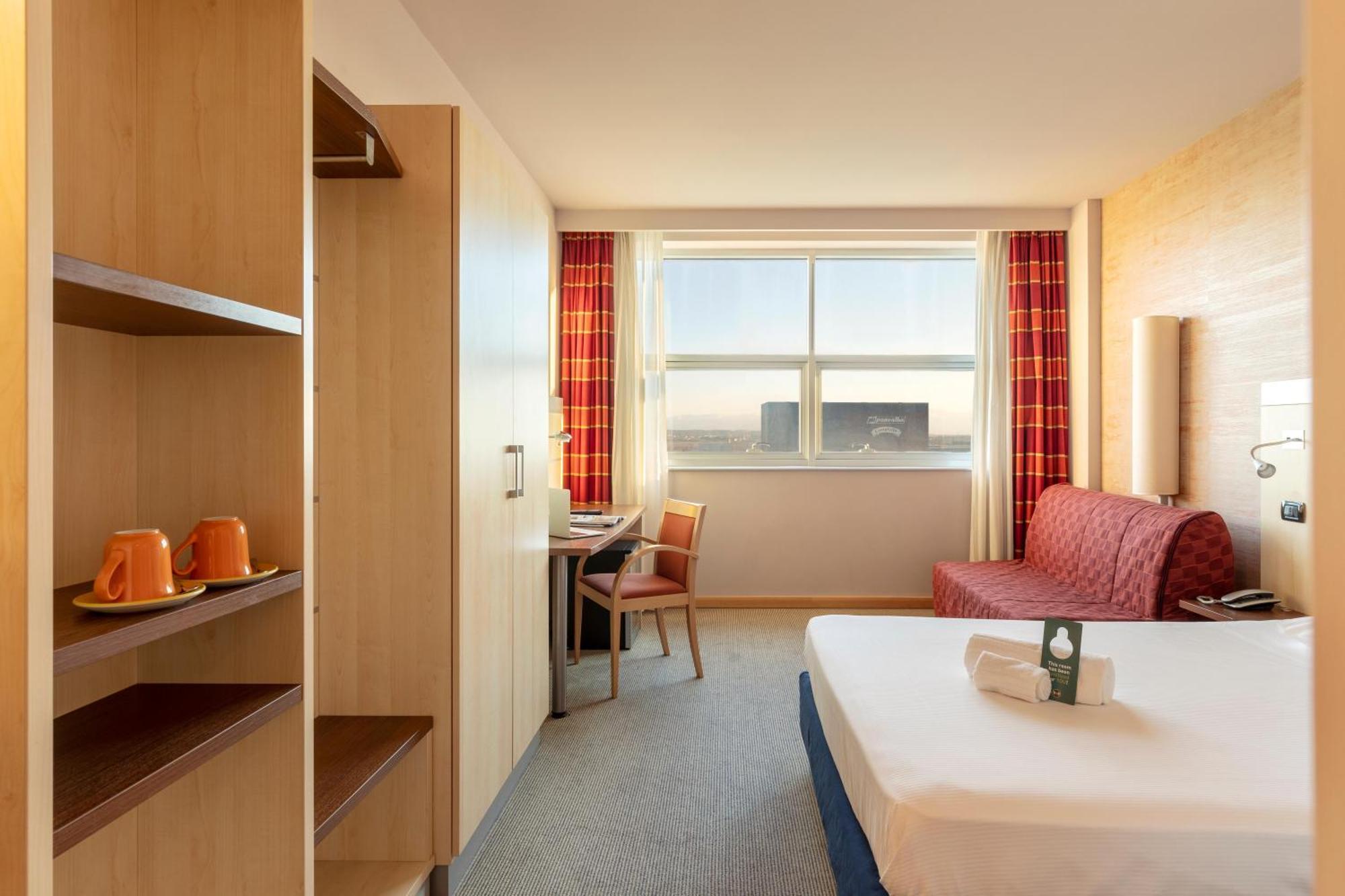 B&B Hotel Cherasco Langhe מראה חיצוני תמונה
