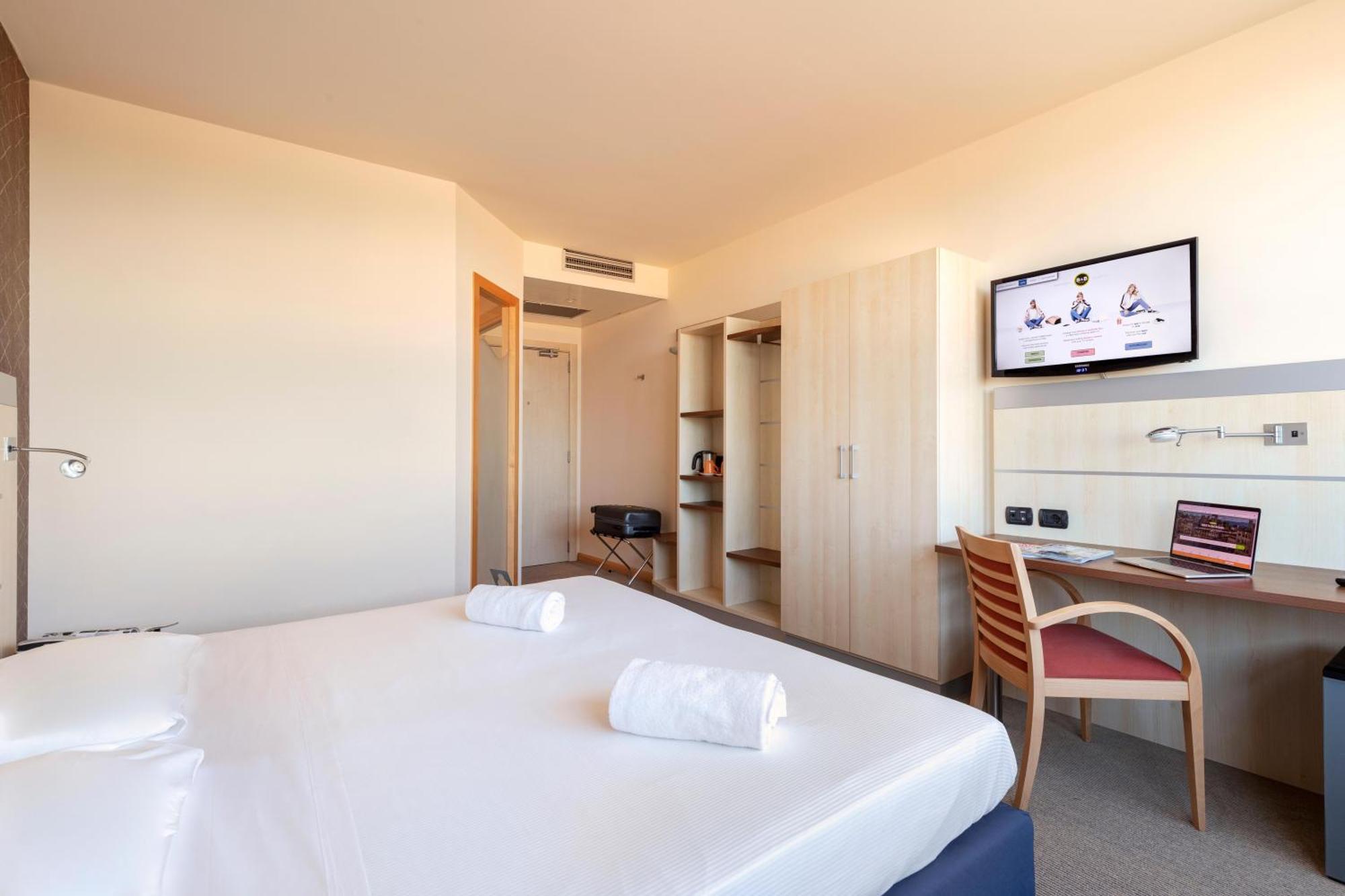 B&B Hotel Cherasco Langhe מראה חיצוני תמונה