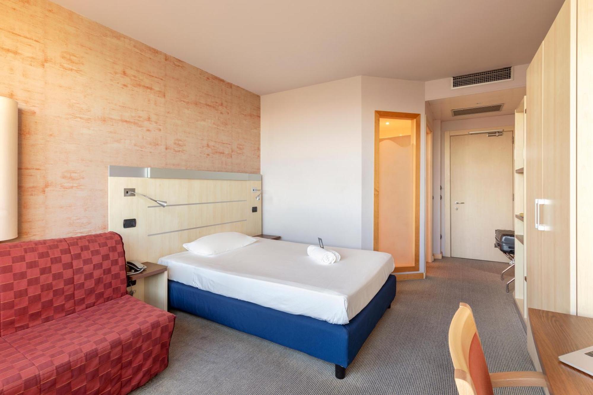 B&B Hotel Cherasco Langhe מראה חיצוני תמונה