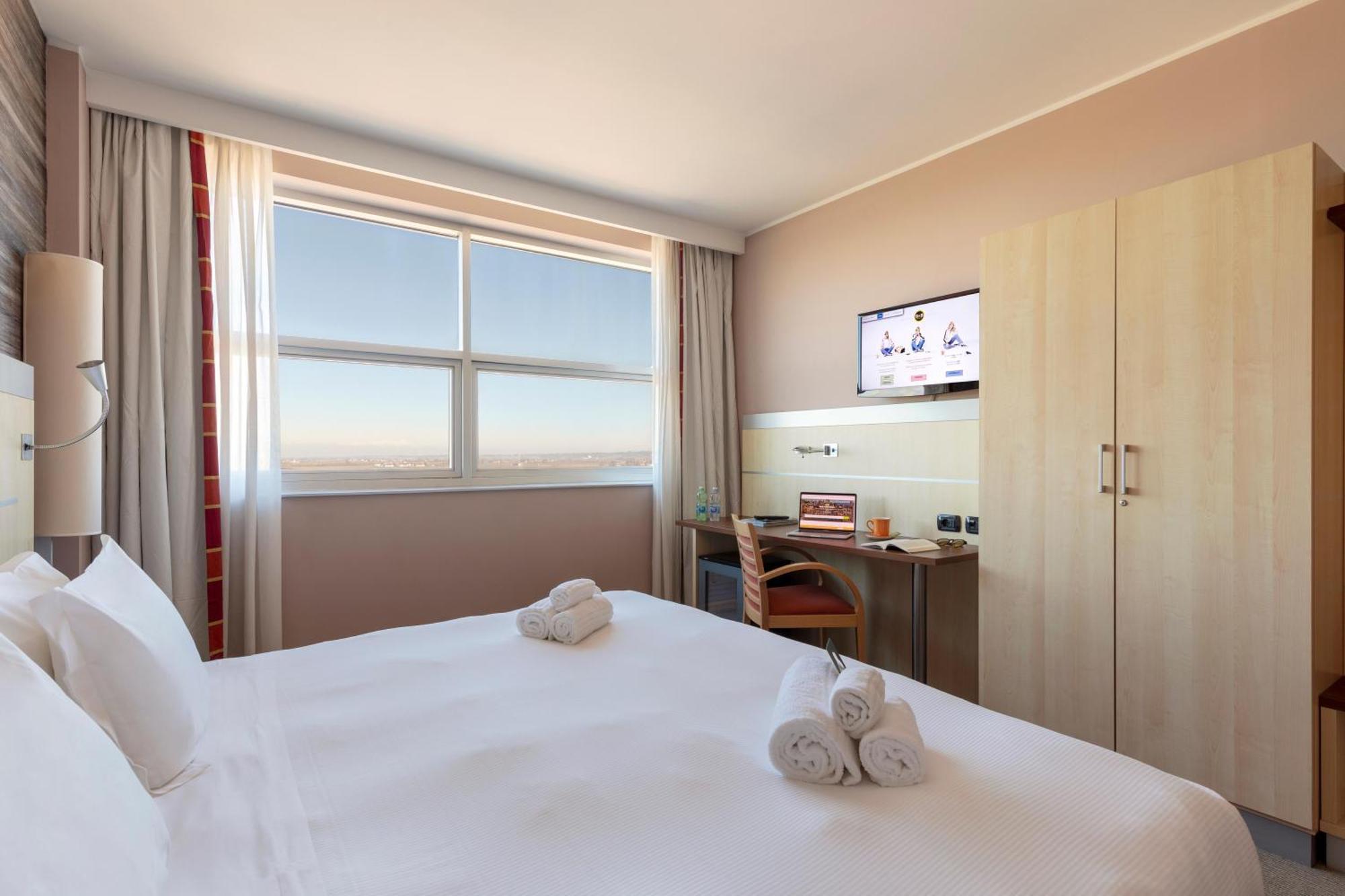 B&B Hotel Cherasco Langhe מראה חיצוני תמונה