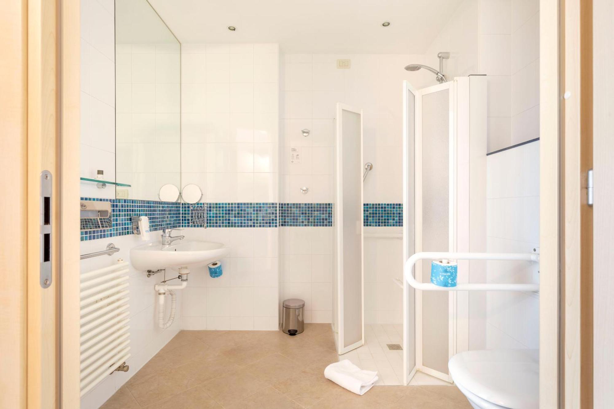 B&B Hotel Cherasco Langhe מראה חיצוני תמונה