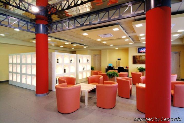 B&B Hotel Cherasco Langhe מסעדה תמונה