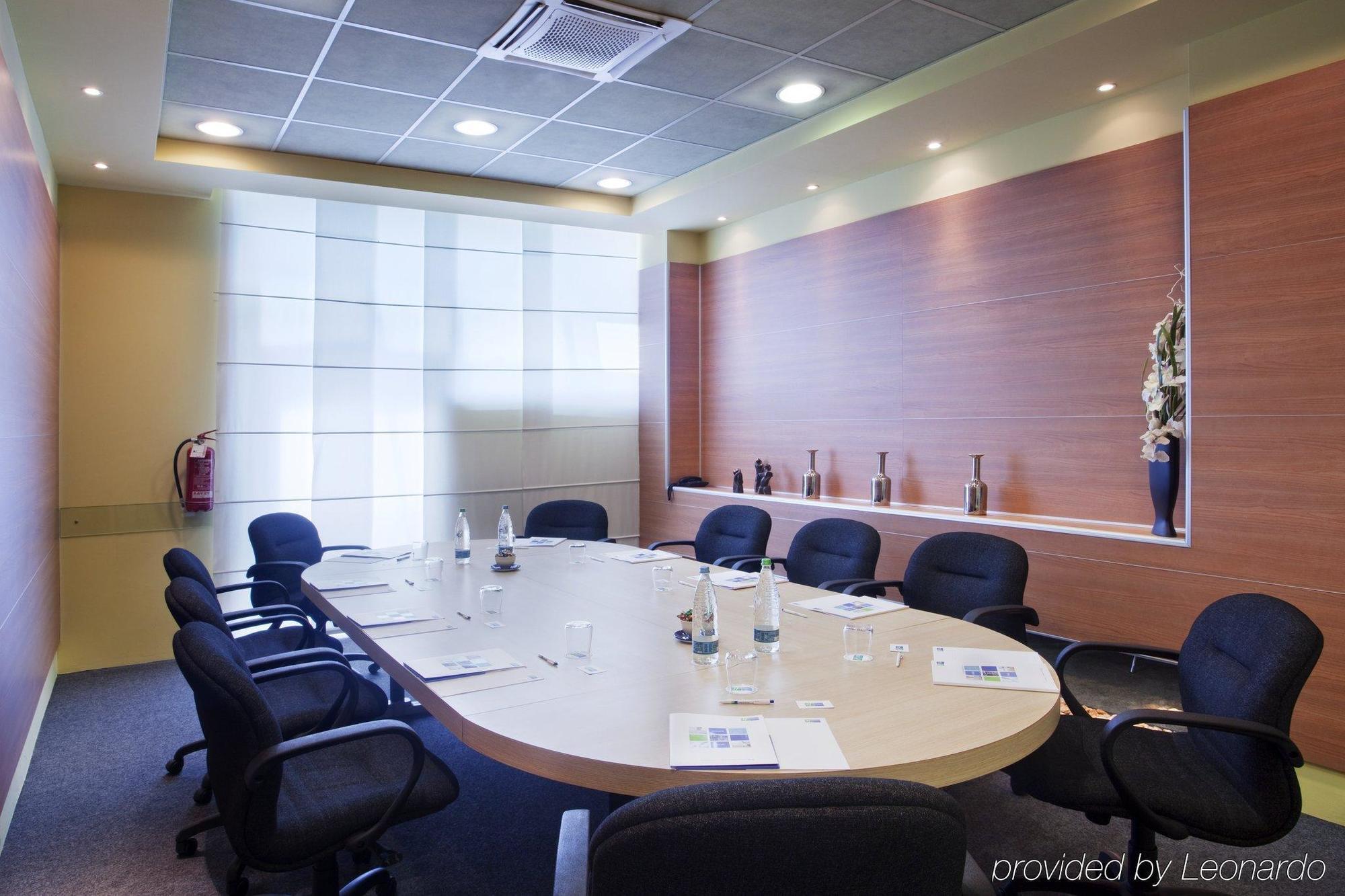 B&B Hotel Cherasco Langhe מתקנים תמונה
