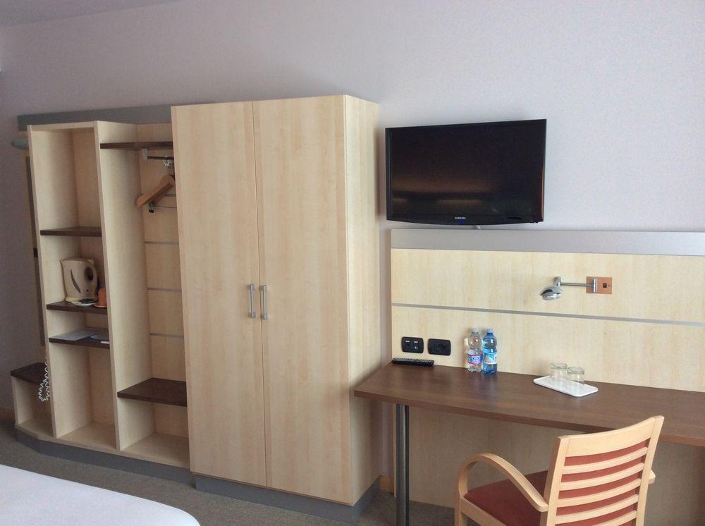 B&B Hotel Cherasco Langhe מראה חיצוני תמונה